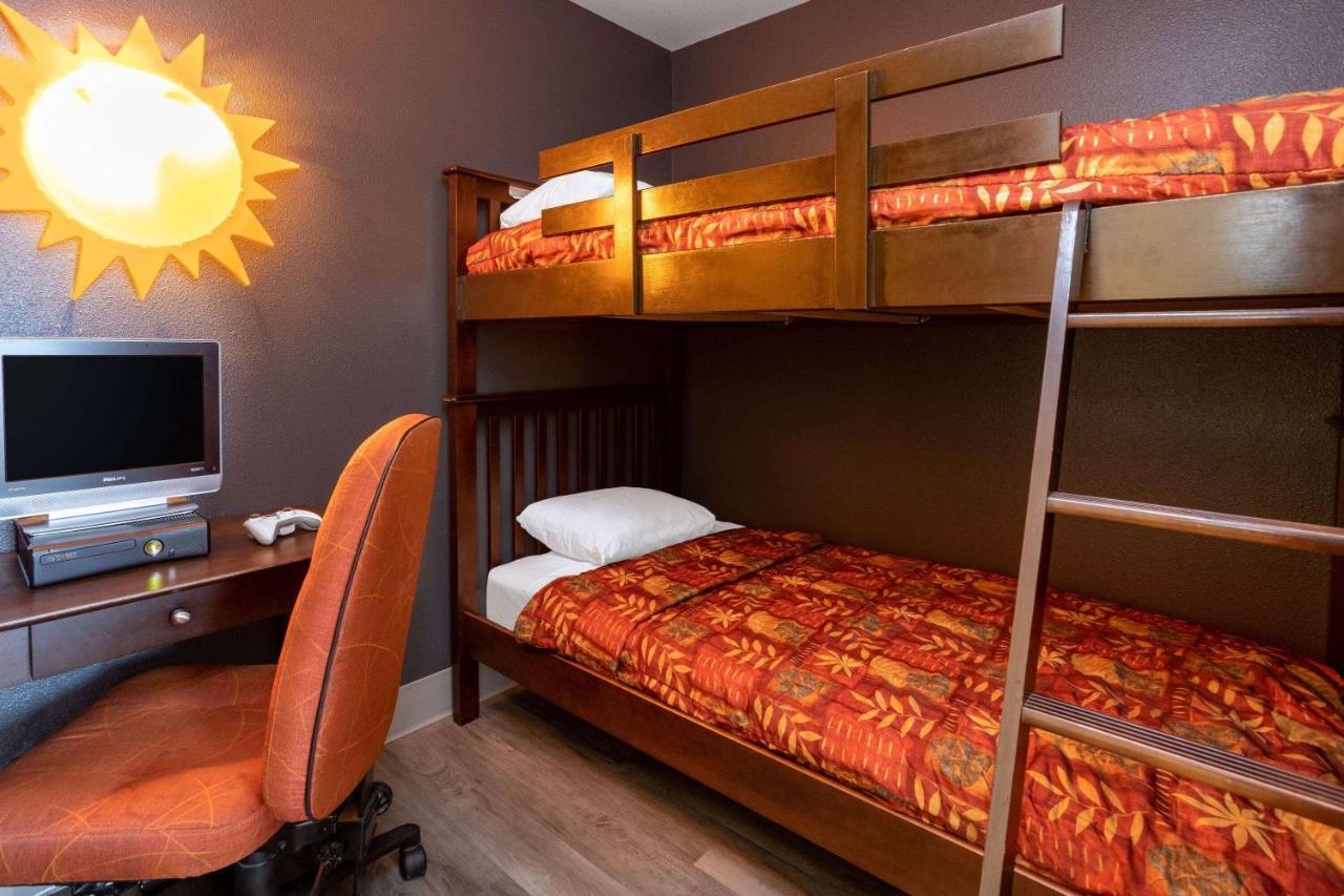 Super 8 By Wyndham Québec Zewnętrze zdjęcie